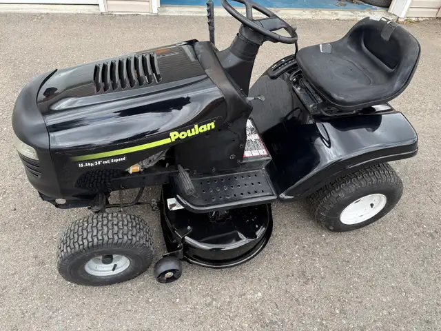 Poulan 38" lawn tractor