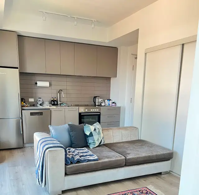 Modern 1 Bedroom Condo Near Yonge & Eglinton - Photo 5