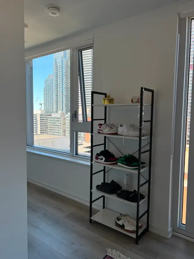 Modern 1 Bedroom Condo Near Yonge & Eglinton - Photo 8