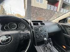 2010 Mazda CX9 GS, leather, 3 rows, one owner - Photo 4