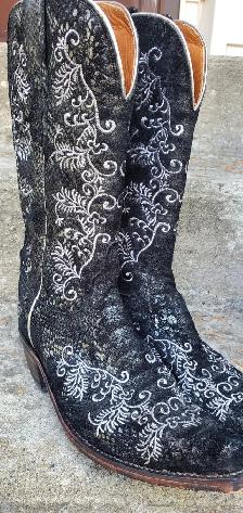 Black Ladies Cowgirl Boots From Genuine Snake Skin Size 7.5B