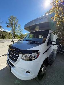 Rv Detailing and Polishing