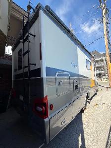 Rv Detailing and Polishing - Photo 6