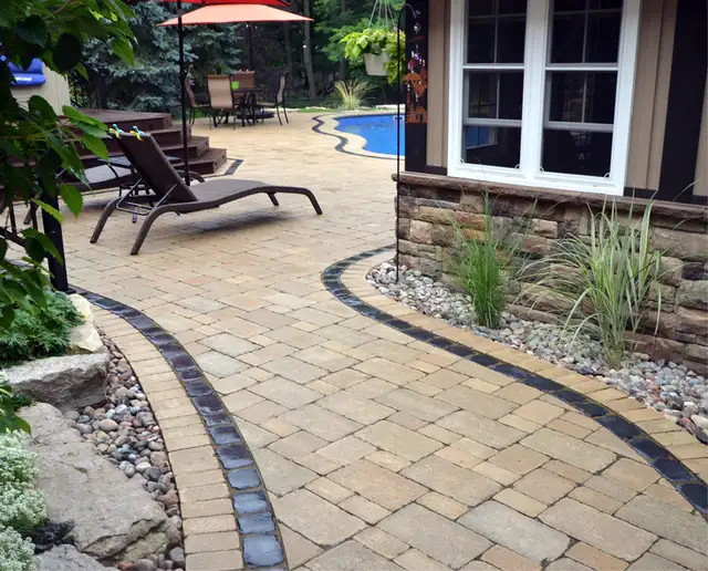 Now Hiring landscape construction