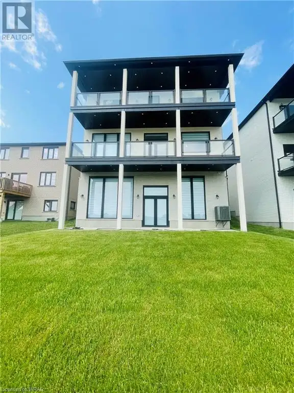 Luxury House for Rent 52 Grandville Circle, Paris ON, N3L 0J3 - Photo 2