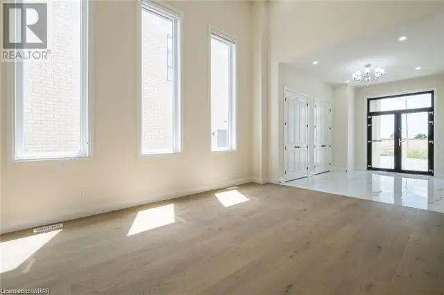 Luxury House for Rent 52 Grandville Circle, Paris ON, N3L 0J3 - Photo 4