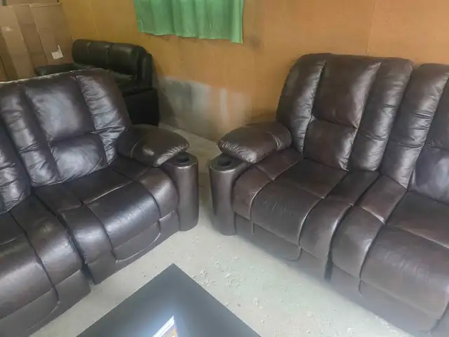 Brown leather recliner sofa & loveseat. Free delivery & disposal - Photo 4