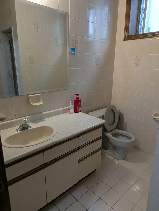 Thornhill Room Rental - Photo 6