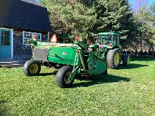 John Deere 925 disc mower conditioner