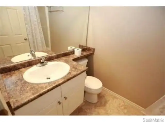 1 Bedroom 1 bathroom Basement Suite - Photo 4