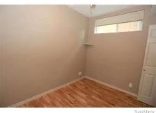 1 Bedroom 1 bathroom Basement Suite - Photo 6