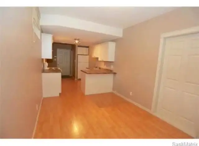 1 Bedroom 1 bathroom Basement Suite - Photo 7