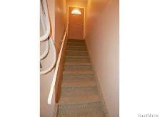 1 Bedroom 1 bathroom Basement Suite - Photo 9
