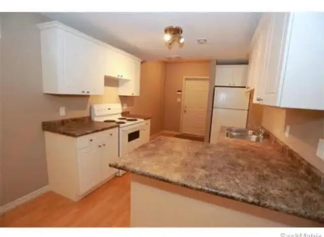 1 Bedroom 1 bathroom Basement Suite - Photo 10