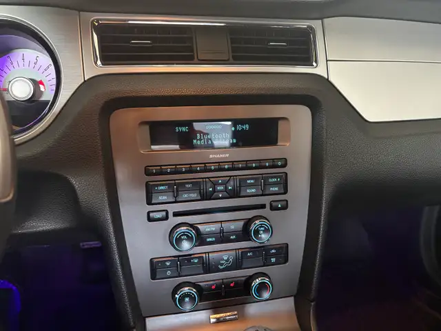 2010 Ford Mustang GT Coupe – Manual – 132,000 km – Mint – Accide - Photo 6
