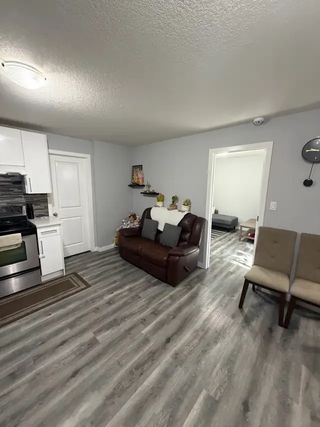 2 beds 1 bath basement on rent in Summerside - Photo 3