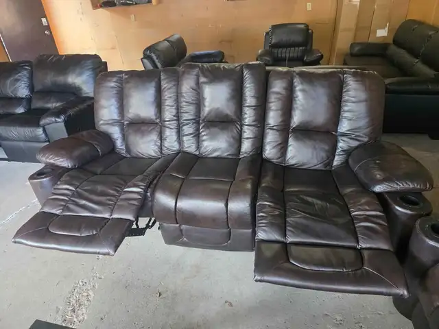 Brown recliner set. Free delivery & sofa disposal - Photo 3