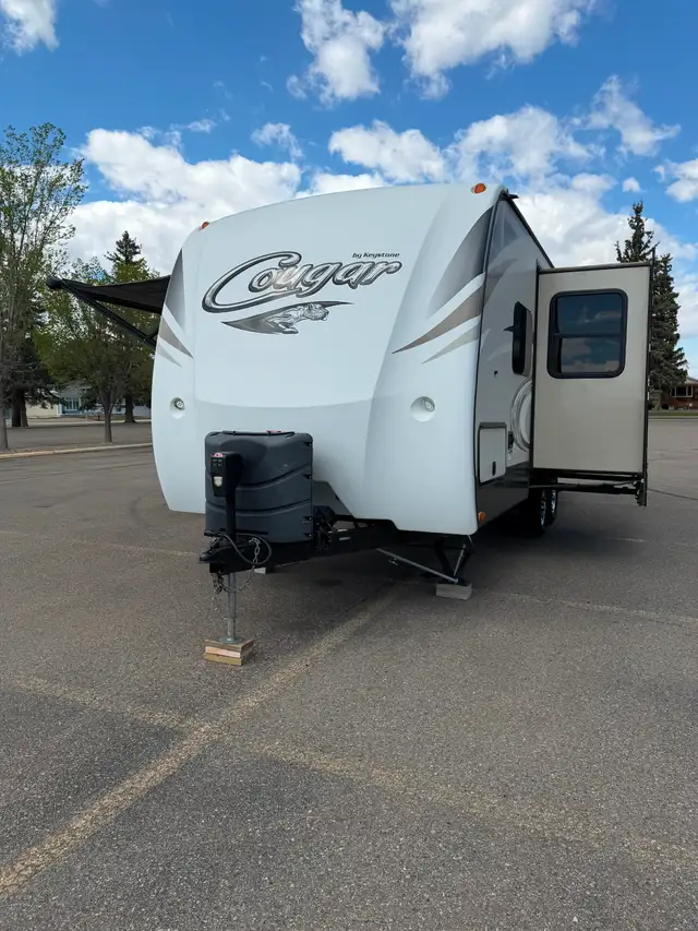 2017 COUGAR 21RBSWE - Photo 6