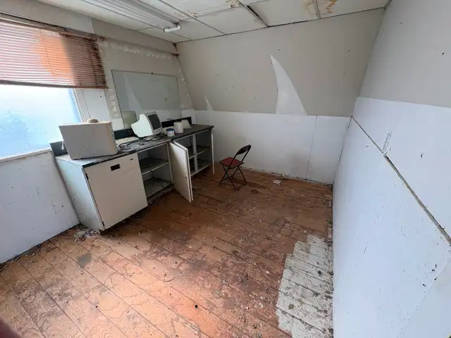 Storage Building/Garage For Sale $3500 - Photo 6