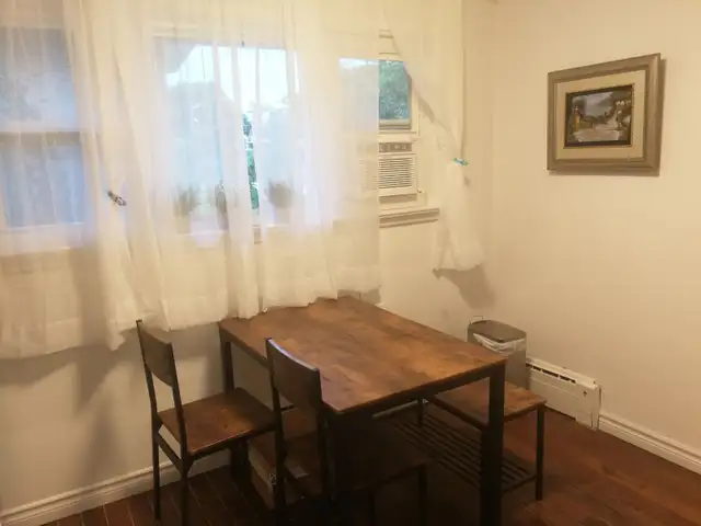 FURNISHED UPSCALE HOUSE 3 BEDROOMS FOR GROUP OF 3 STUDENTS - Photo 7