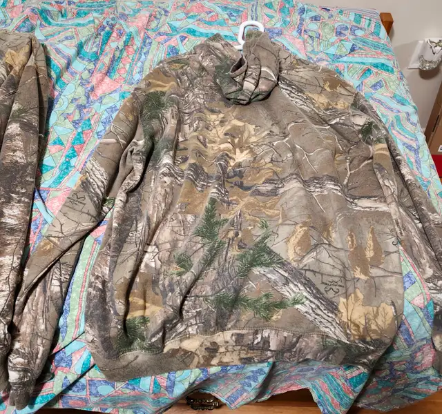 Camo (RealTree) Hoodies - XL - Photo 6