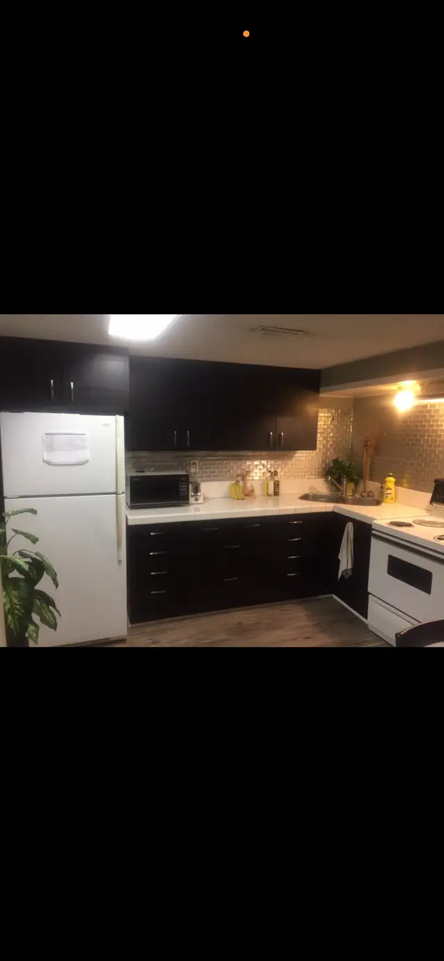ROOM RENTALS,  BURLINGTON - available June 1 - Photo 2