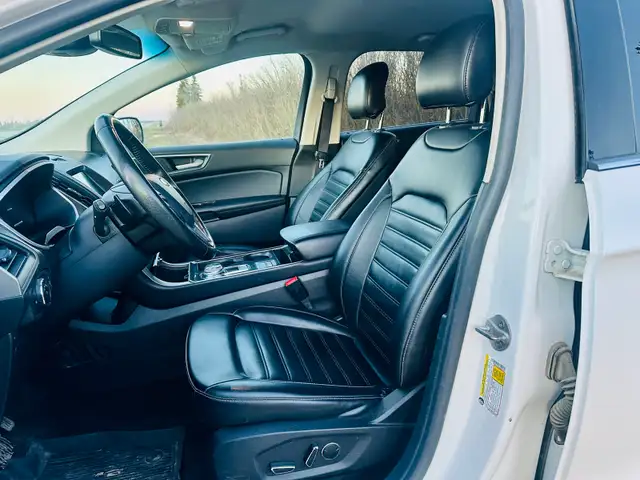 CLEAN▪️2019 Ford Edge AWD Leather No Accidents - Photo 4