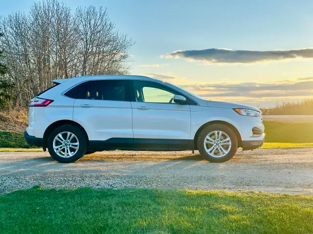 CLEAN▪️2019 Ford Edge AWD Leather No Accidents - Photo 8