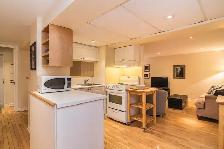 NDG: Fabulous FULLY FURNISHED all Inclusive 2 Bdrm Apartment - Photo 6