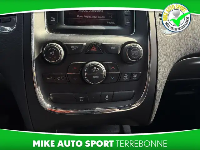Dodge Durango SXT 215 AWD - Photo 18
