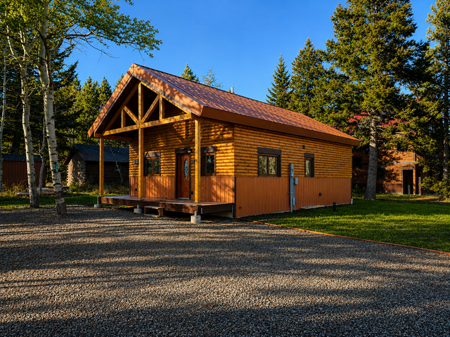 960 SQ FT | 2 Bedroom   Loft Cabin | Free Shipping Included - Photo 2