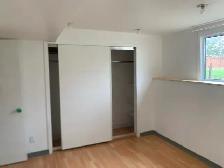 4 bedroom bi-level house with a sunroom for rent - Photo 9