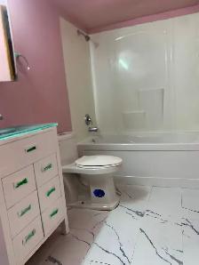 4 bedroom bi-level house with a sunroom for rent - Photo 10
