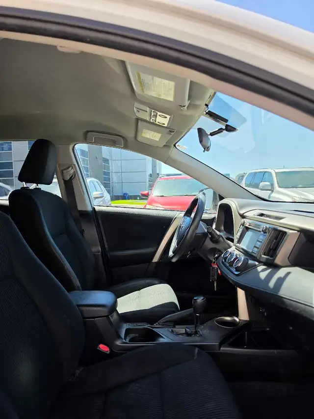 2014 Toyota Rav4 - Photo 6