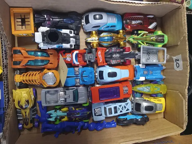 Hot Wheels cars, trucks and tractor collection,- 432 in total - Photo 4
