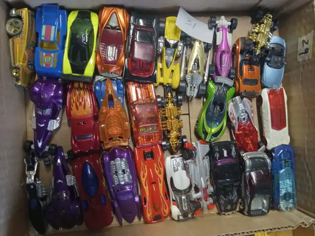 Hot Wheels cars, trucks and tractor collection,- 432 in total - Photo 6