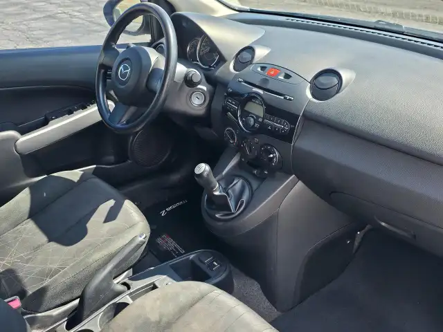 2013 Mazda MAZDA2 GX CLEAN CARFAX5 SPEED MANUAL - Photo 21