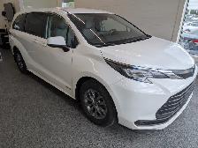 2021 Toyota Sienna LE AWD 8 PASSAGER