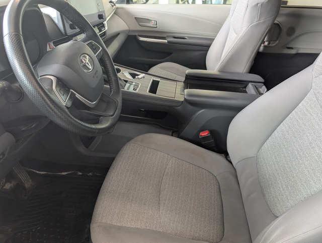 2021 Toyota Sienna LE AWD 8 PASSAGER - Photo 11