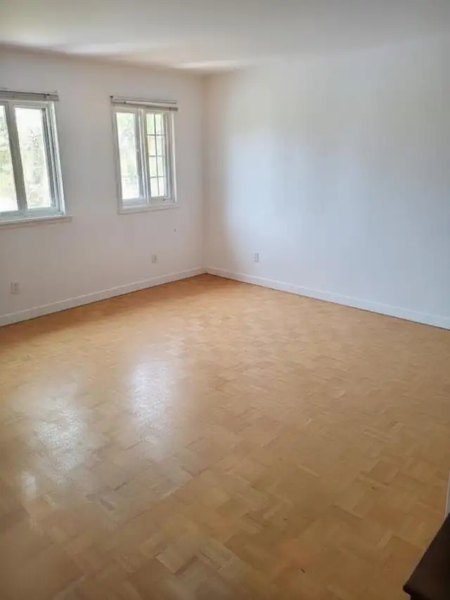 Grand 5 1/2 au cœur de Chomedey, Laval