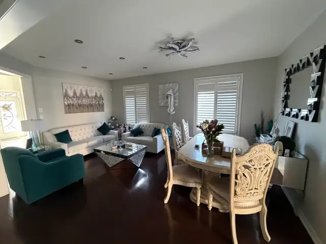 Spacious Brampton House For Lease - Photo 2