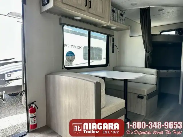 2026 COACHMEN CATALINA SUMMIT SERIES 8 261BH Travel Trailer - Photo 10