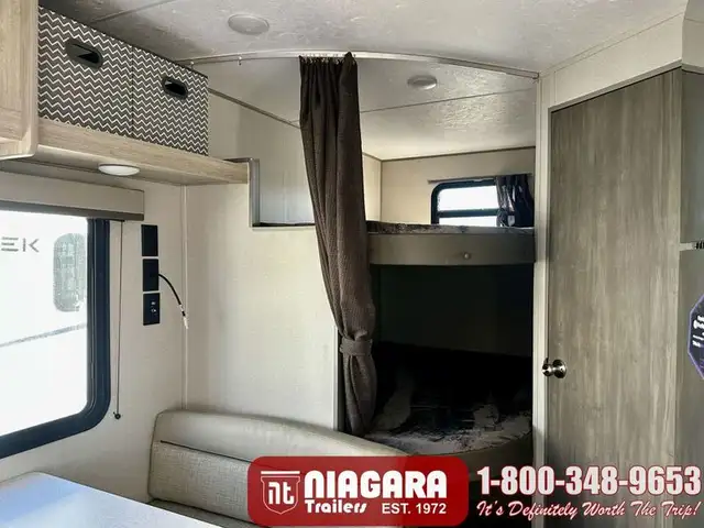 2026 COACHMEN CATALINA SUMMIT SERIES 8 261BH Travel Trailer - Photo 17