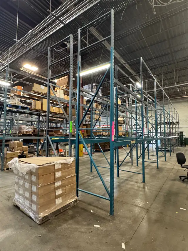 Pallet racking - 12' tall x 42' frames $50 each - 90' beams $12