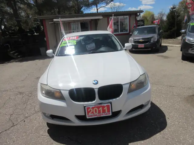 2011 BMW 3 Series XI - Photo 2