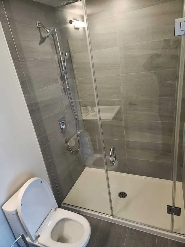 2 Bedroom 2 Wr 5 Quarrington Lane Don Mills/Leslie/eglinton - Photo 2