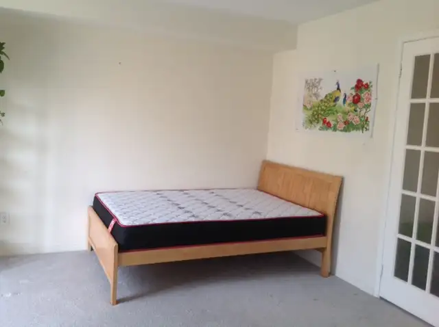 2 Spacious York Village Rooms for rent Available June 1 - Photo 2