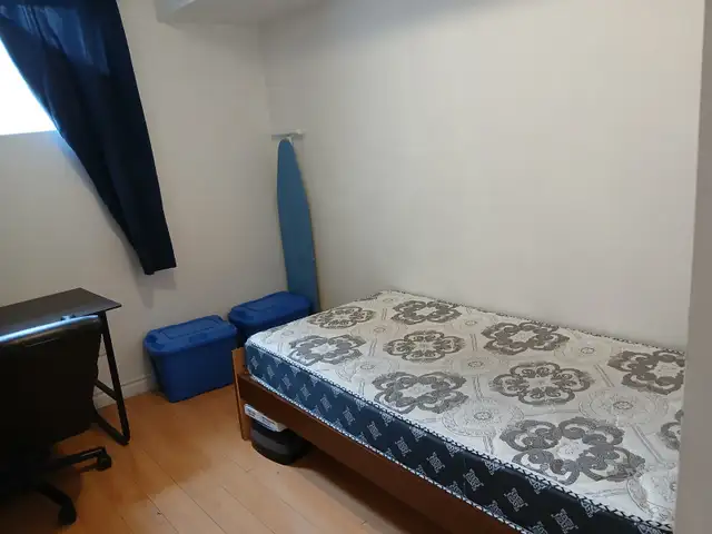 2 Spacious York Village Rooms for rent Available June 1 - Photo 5