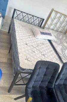 Double Mattress Clearance – Luxury Mattress – Fast GTA Delivery