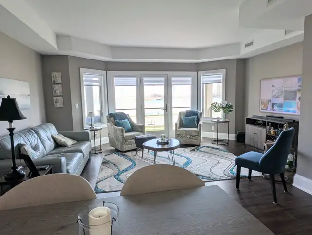 Detroit Skyline Views| Upscale Main Flr Suite| Private Entrance - Photo 5